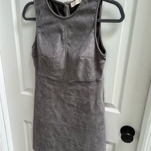 Elegant Gray Sleeveless Dress